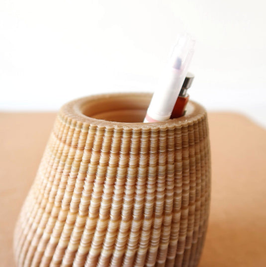 LOIS Minimalist Pen Holder
