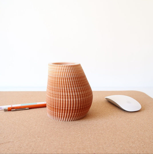 LOIS Minimalist Pen Holder