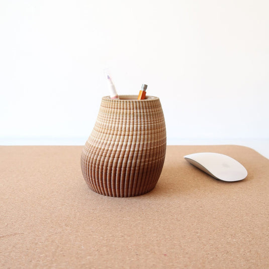 LOIS Minimalist Pen Holder