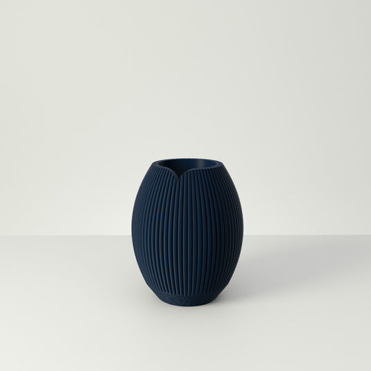 MAIE Design Vase