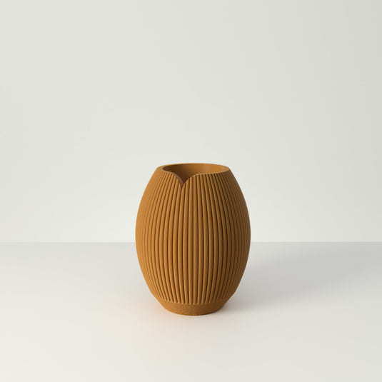 MAIE Design Vase