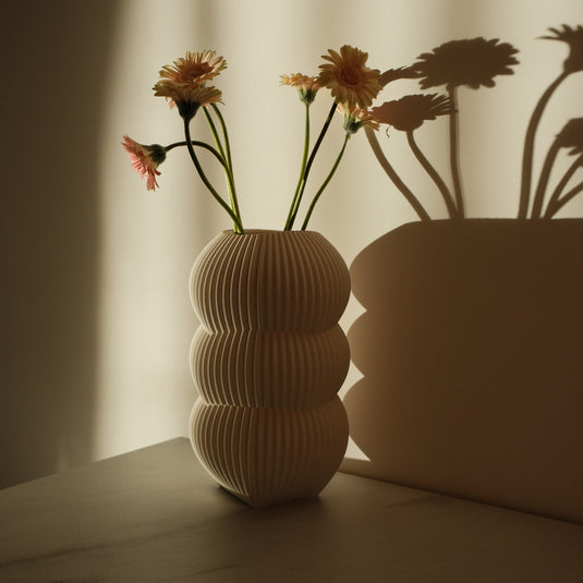 DENA L Design Vase