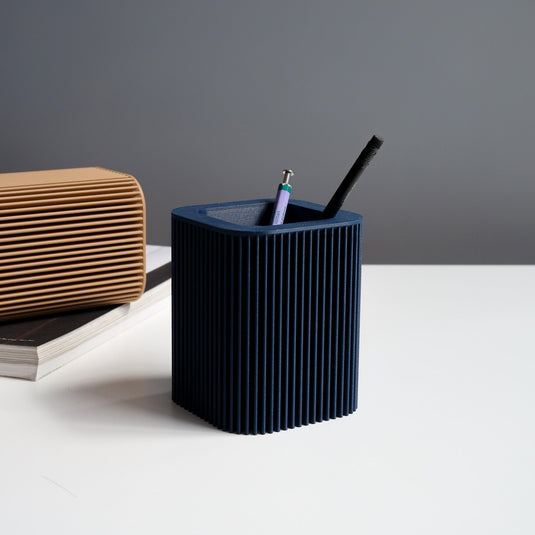 VANNA Pen Holder