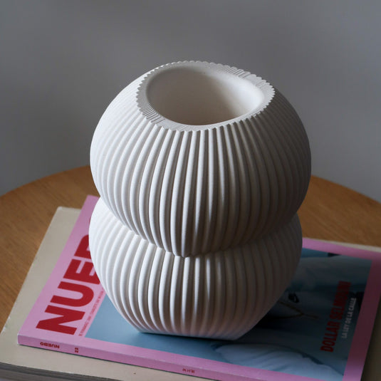DENA Design Vase