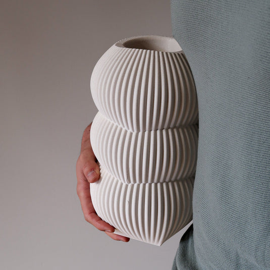 DENA L Design Vase